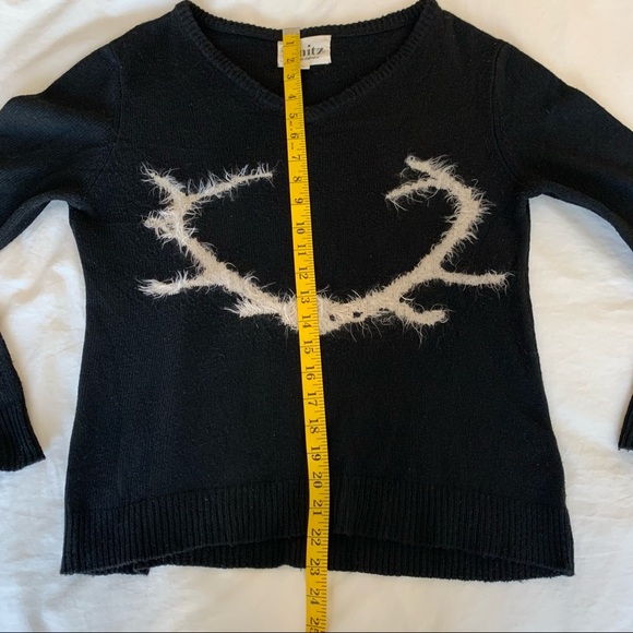 Knitz by For Love & Lemons Antler Logo Pullover V-neck Sweater - Picture 12 of 13